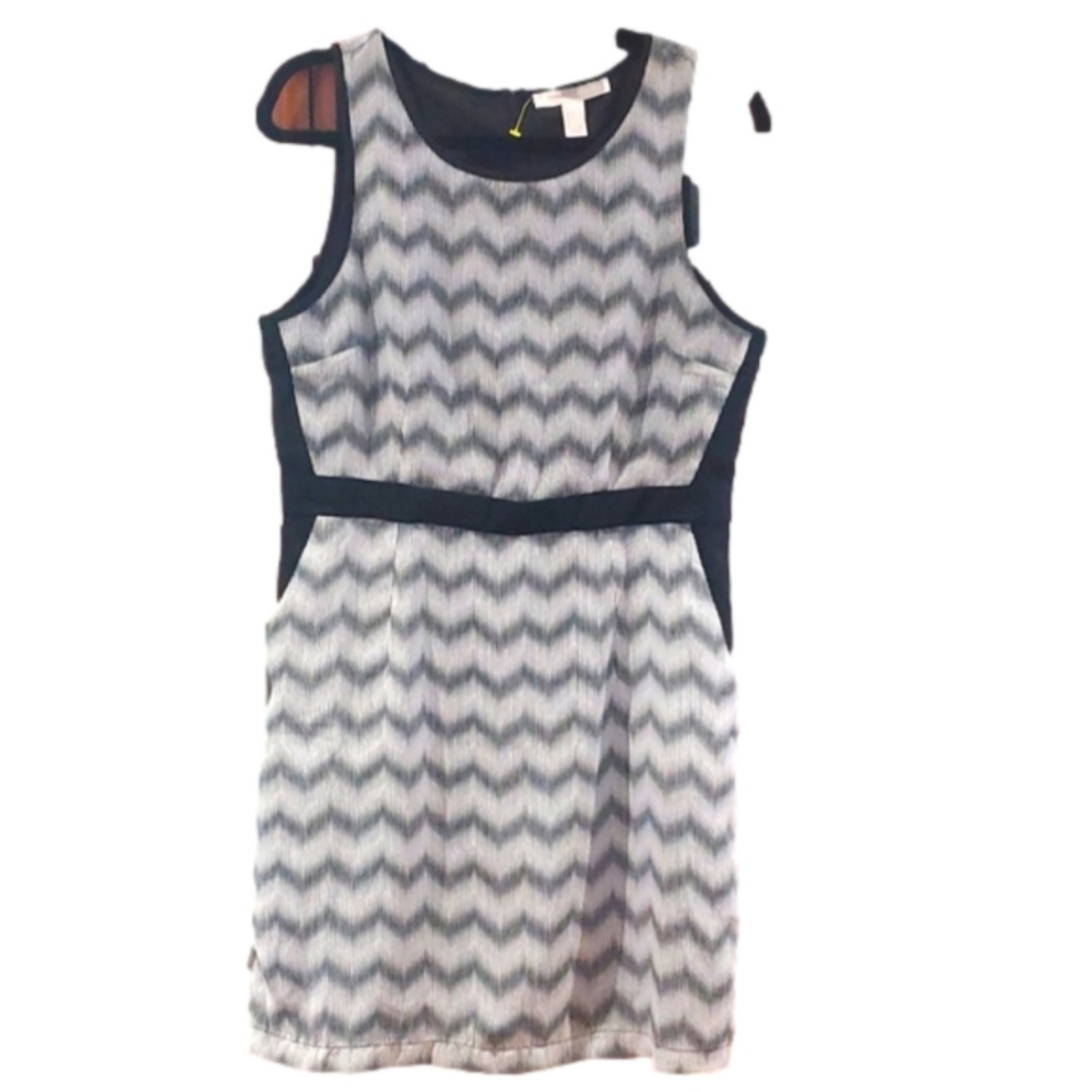 FOREVER 21 dress large Black & white abstract Geometric patterns